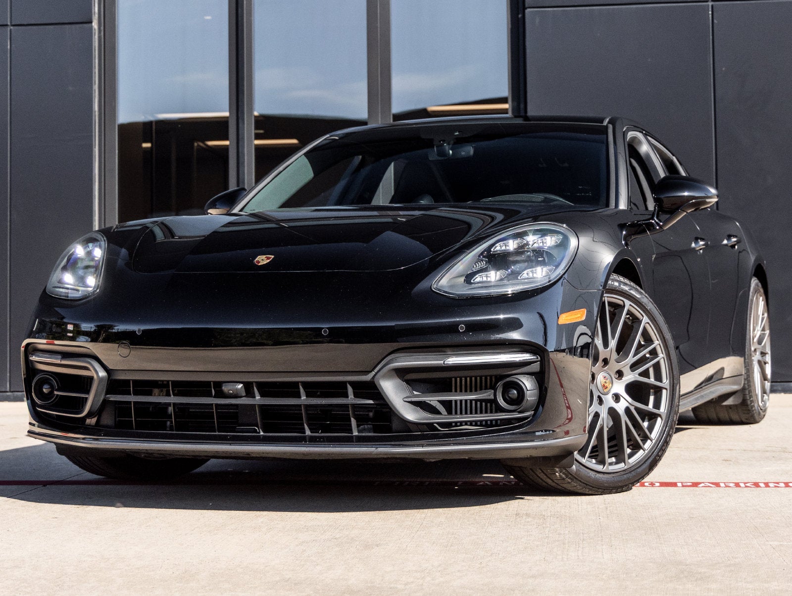 2023 Porsche Panamera Panamera 4 Platinum Edition