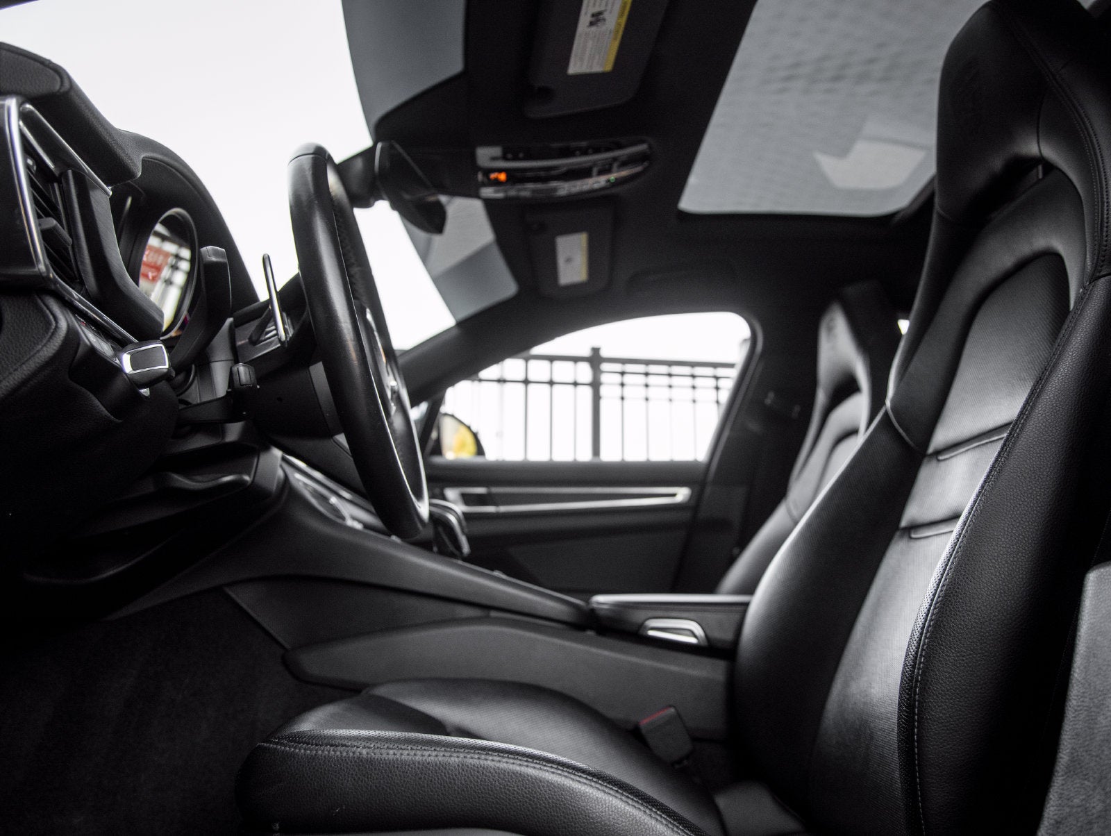 2023 Porsche Panamera Panamera 4 Platinum Edition