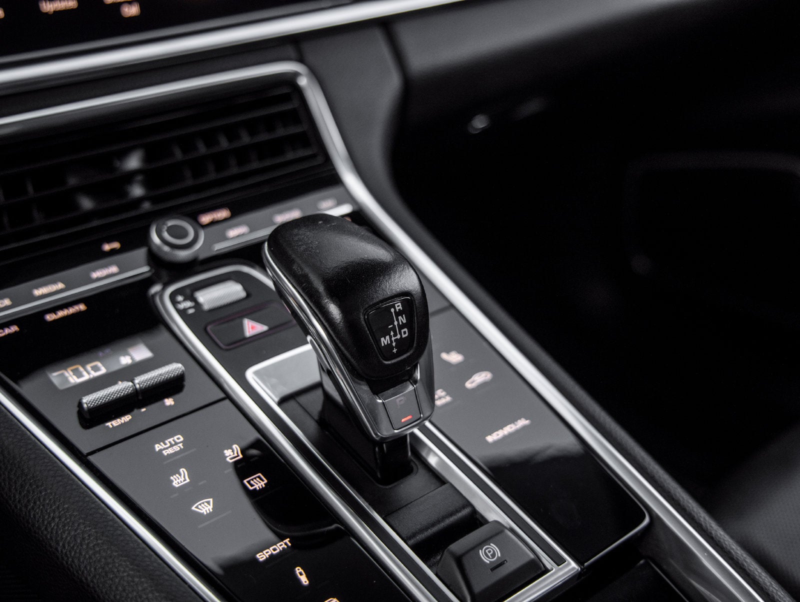 2023 Porsche Panamera Panamera 4 Platinum Edition