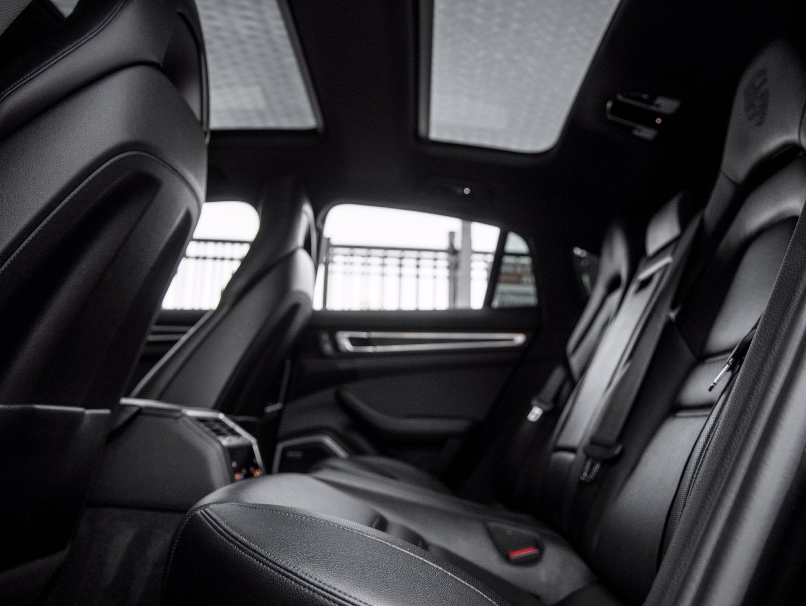 2023 Porsche Panamera Panamera 4 Platinum Edition