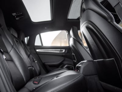 2023 Porsche Panamera Panamera 4 Platinum Edition
