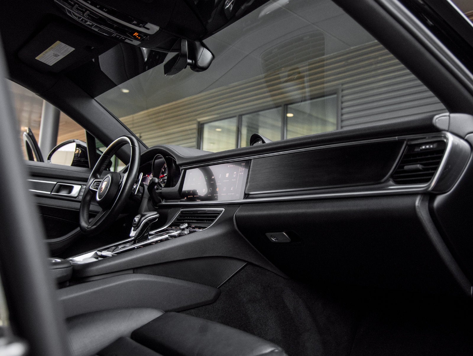 2023 Porsche Panamera Panamera 4 Platinum Edition