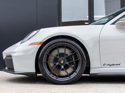 2026 Porsche 911 Targa 4 GTS