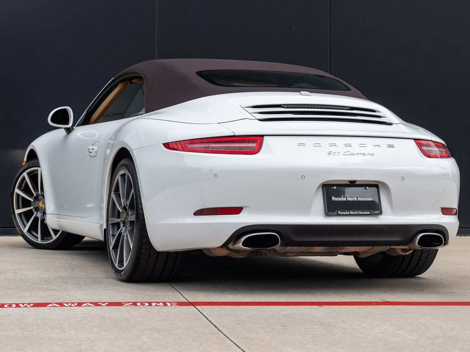 2015 Porsche 911 Carrera Cabriolet