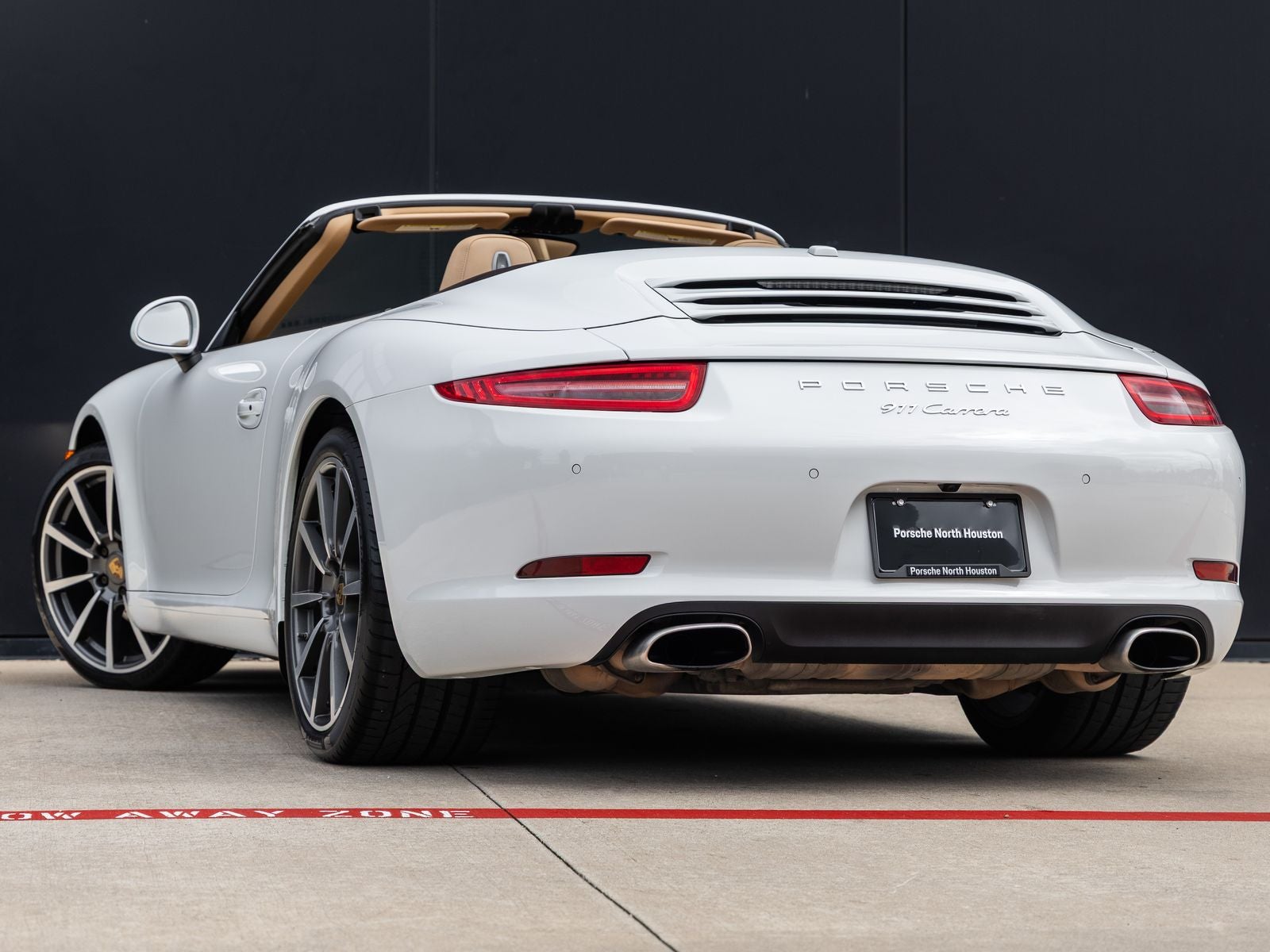2015 Porsche 911 Carrera Cabriolet
