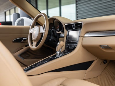2015 Porsche 911 Carrera Cabriolet