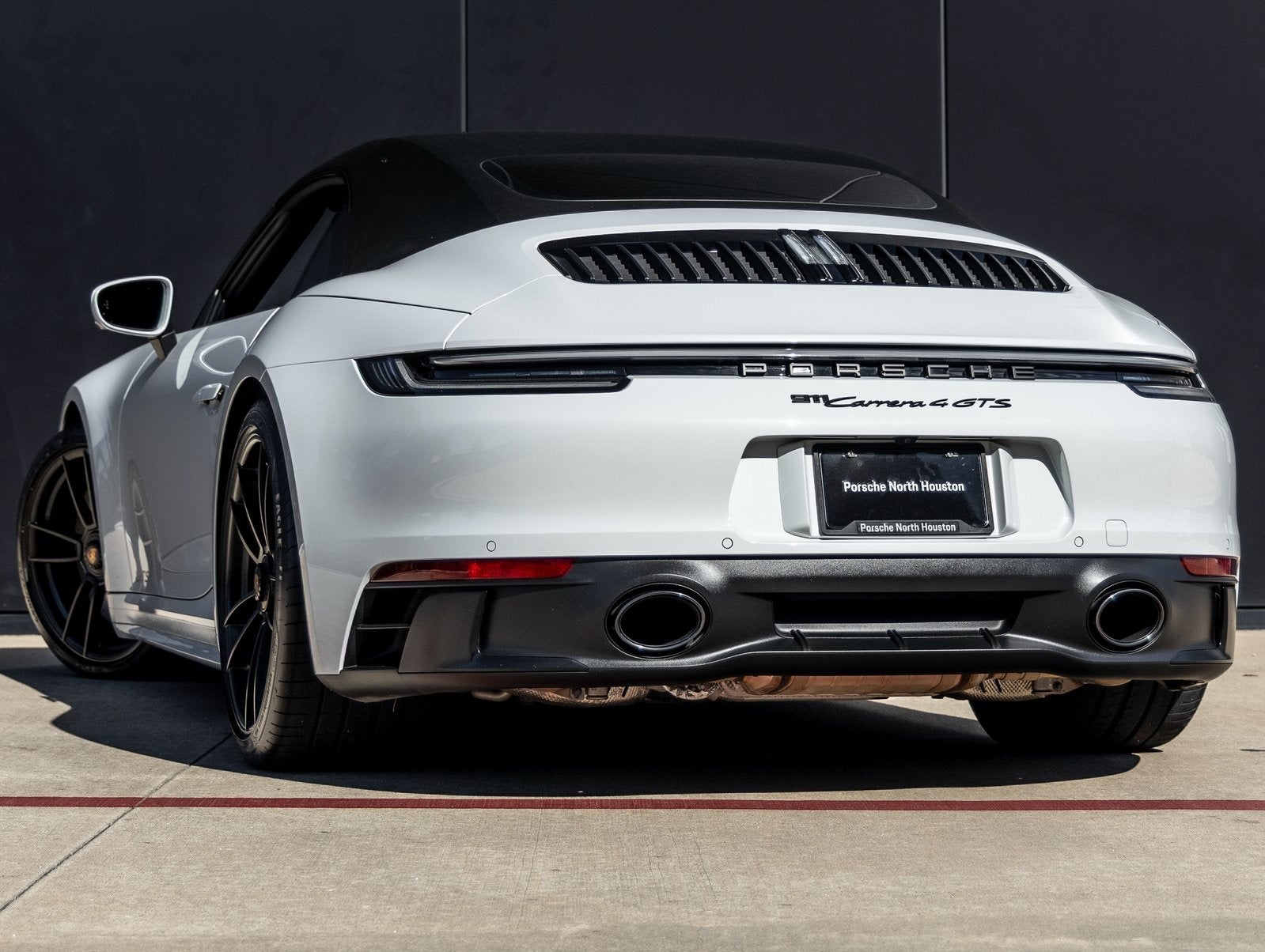 2022 Porsche 911 911 Carrera 4 GTS Cabriolet (MY22)