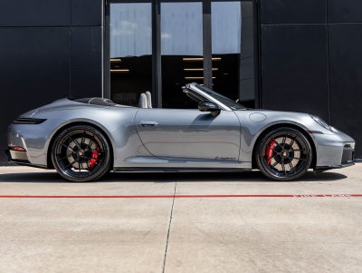2026 Porsche 911 Carrera GTS Cabriolet
