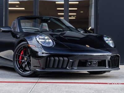 2026 Porsche 911 Carrera 4 GTS Cabriolet