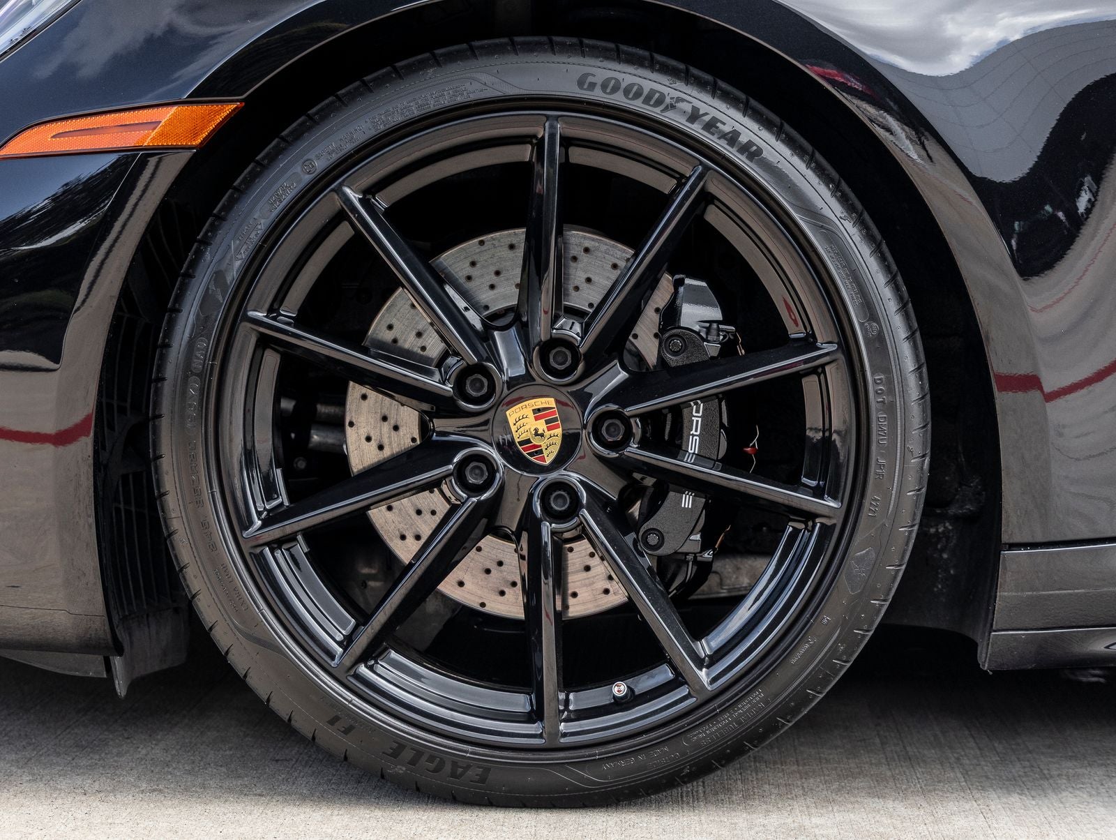 2020 Porsche 911 Carrera 4S Cabriolet