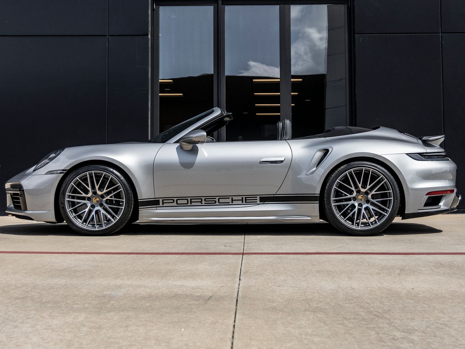 2024 Porsche 911 911 Turbo S Cabriolet (MY24)