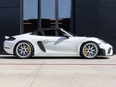 2025 Porsche 718 Spyder RS