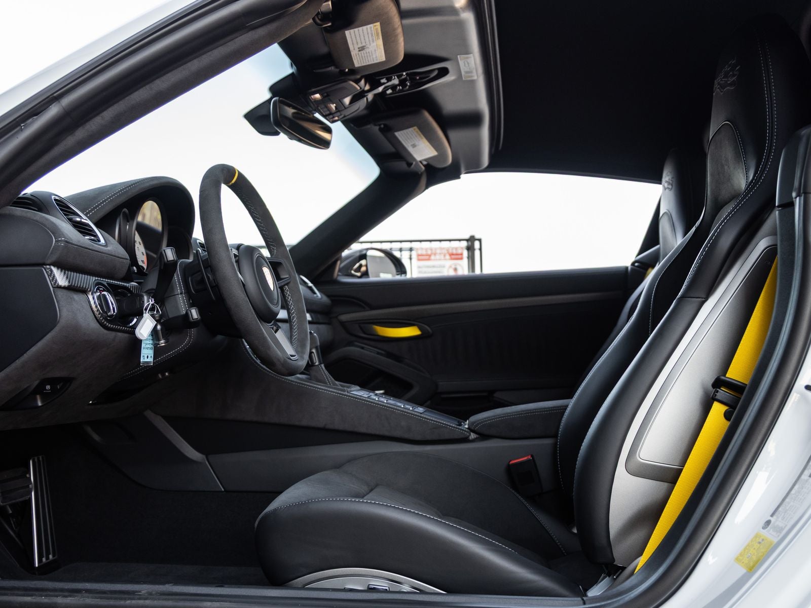 2025 Porsche 718 Spyder RS