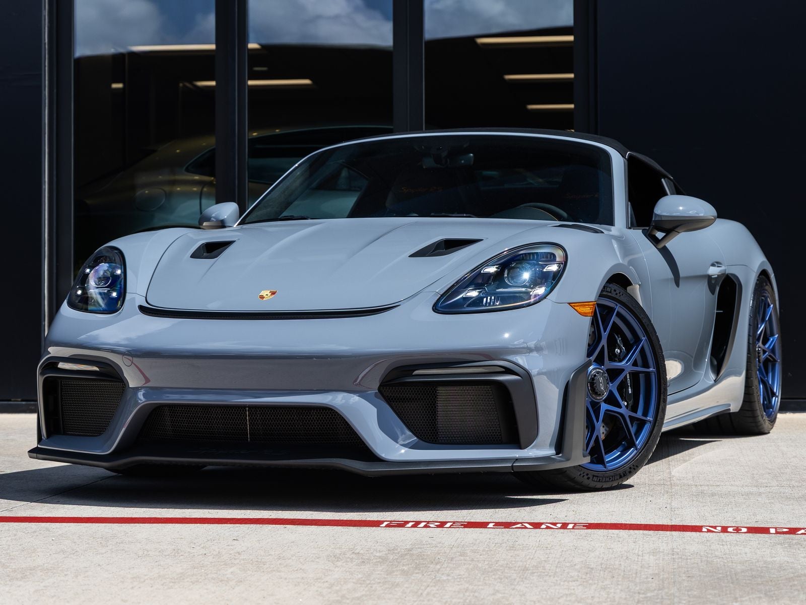 2025 Porsche 718 Spyder RS