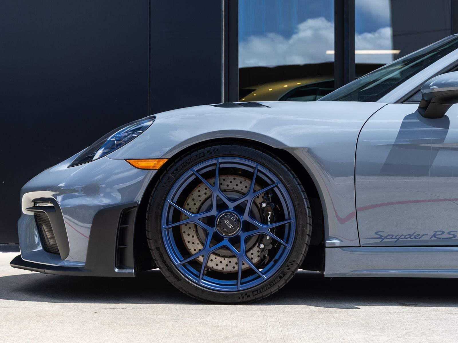 2025 Porsche 718 Spyder RS