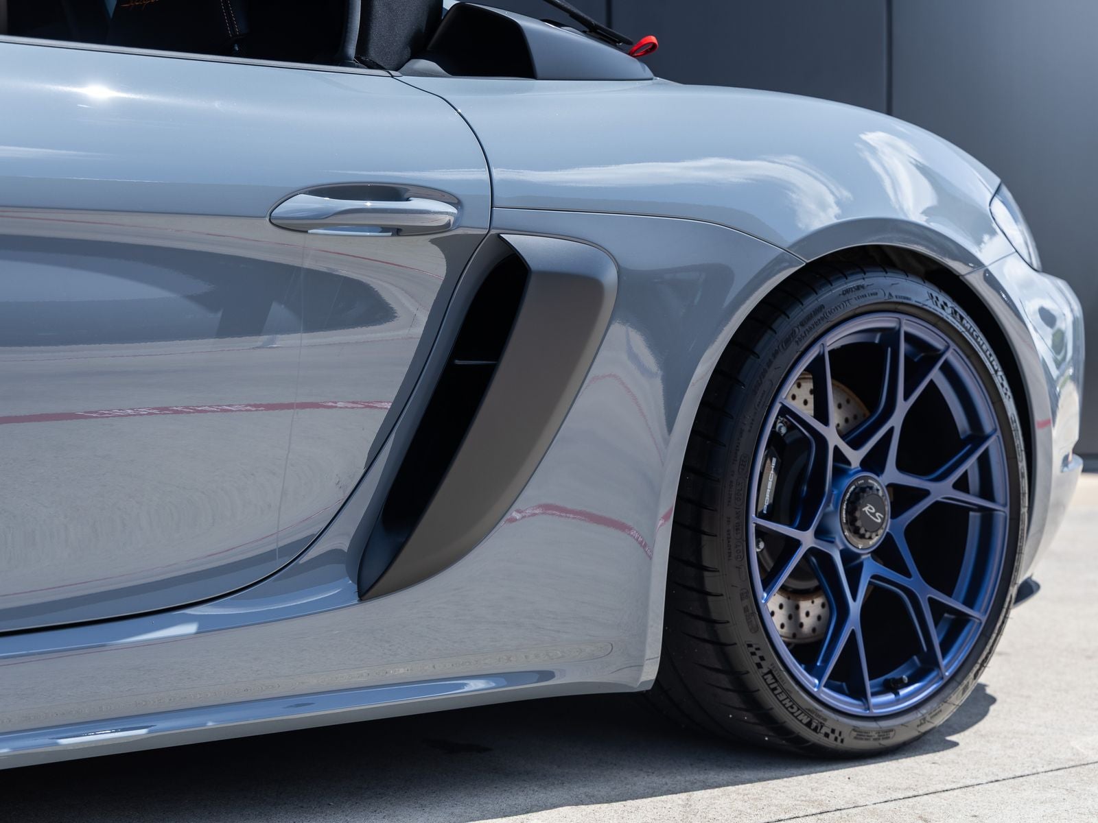 2025 Porsche 718 Spyder RS