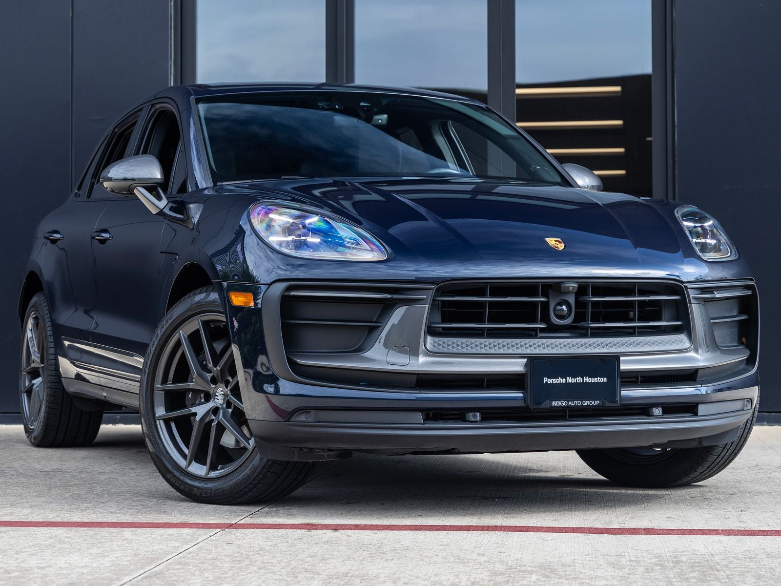 2023 Porsche Macan T