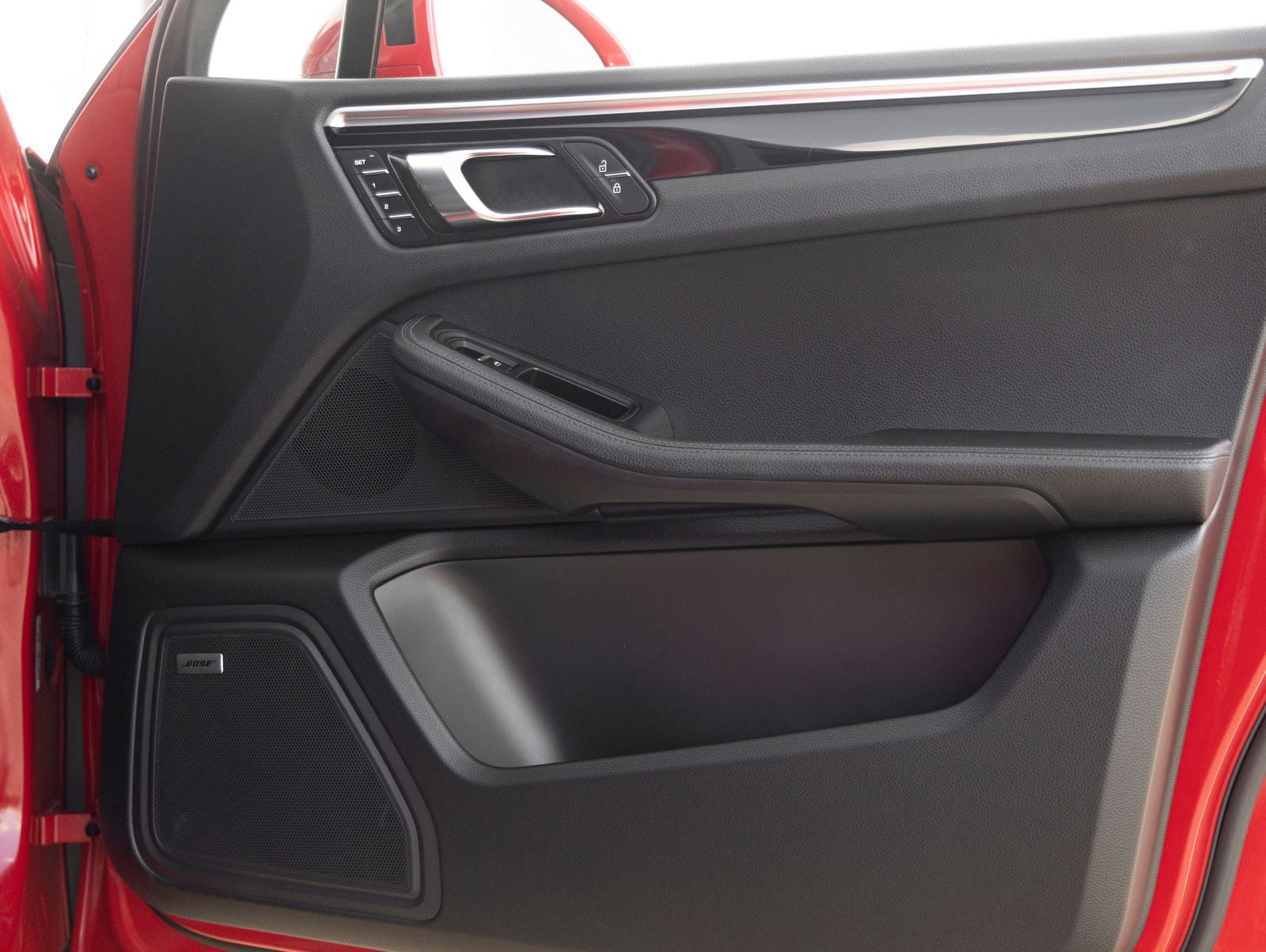 2024 Porsche Macan AWD