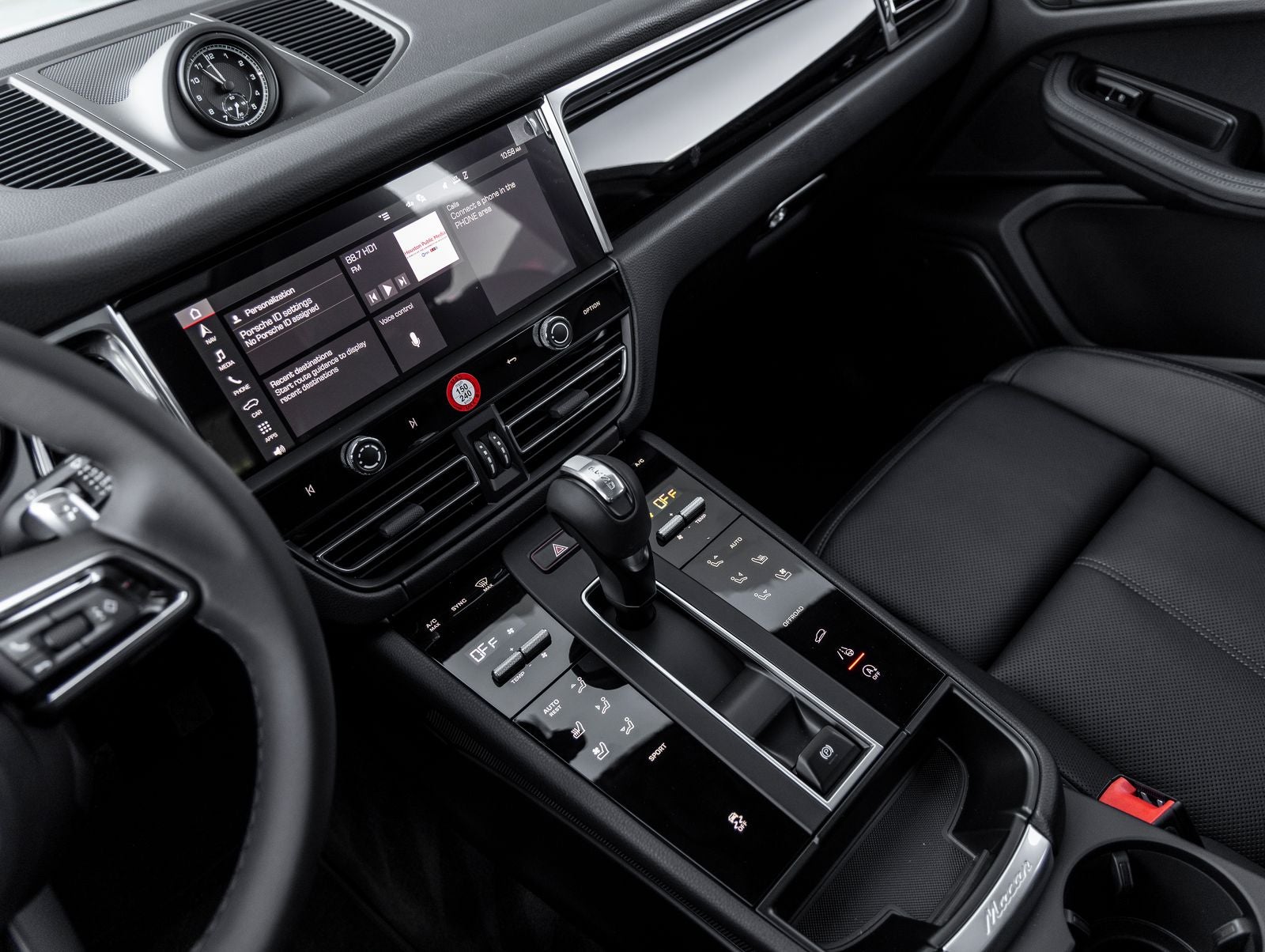 2026 Porsche Macan Macan