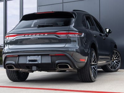 2026 Porsche Macan Macan