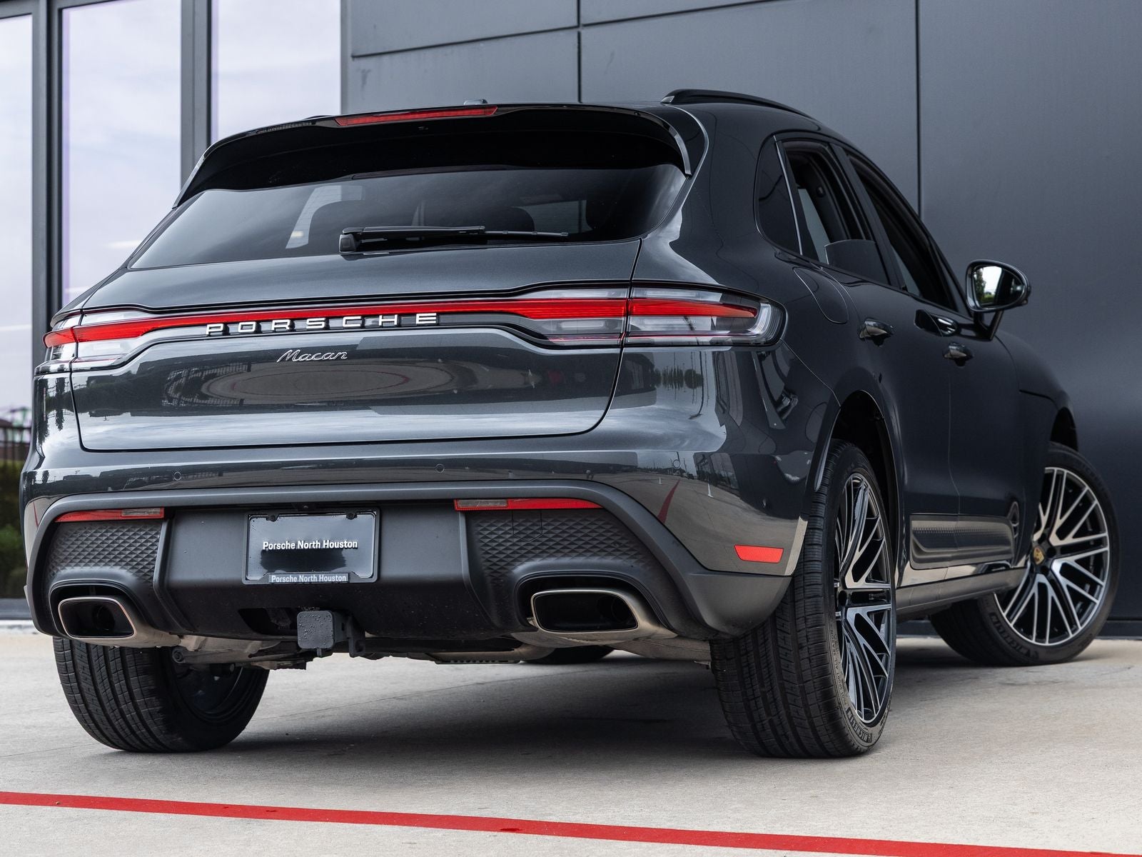2026 Porsche Macan Macan