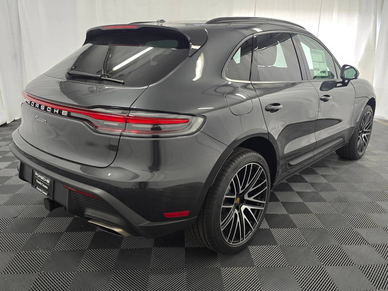 2026 Porsche Macan Macan