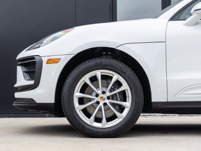 2026 Porsche Macan Macan