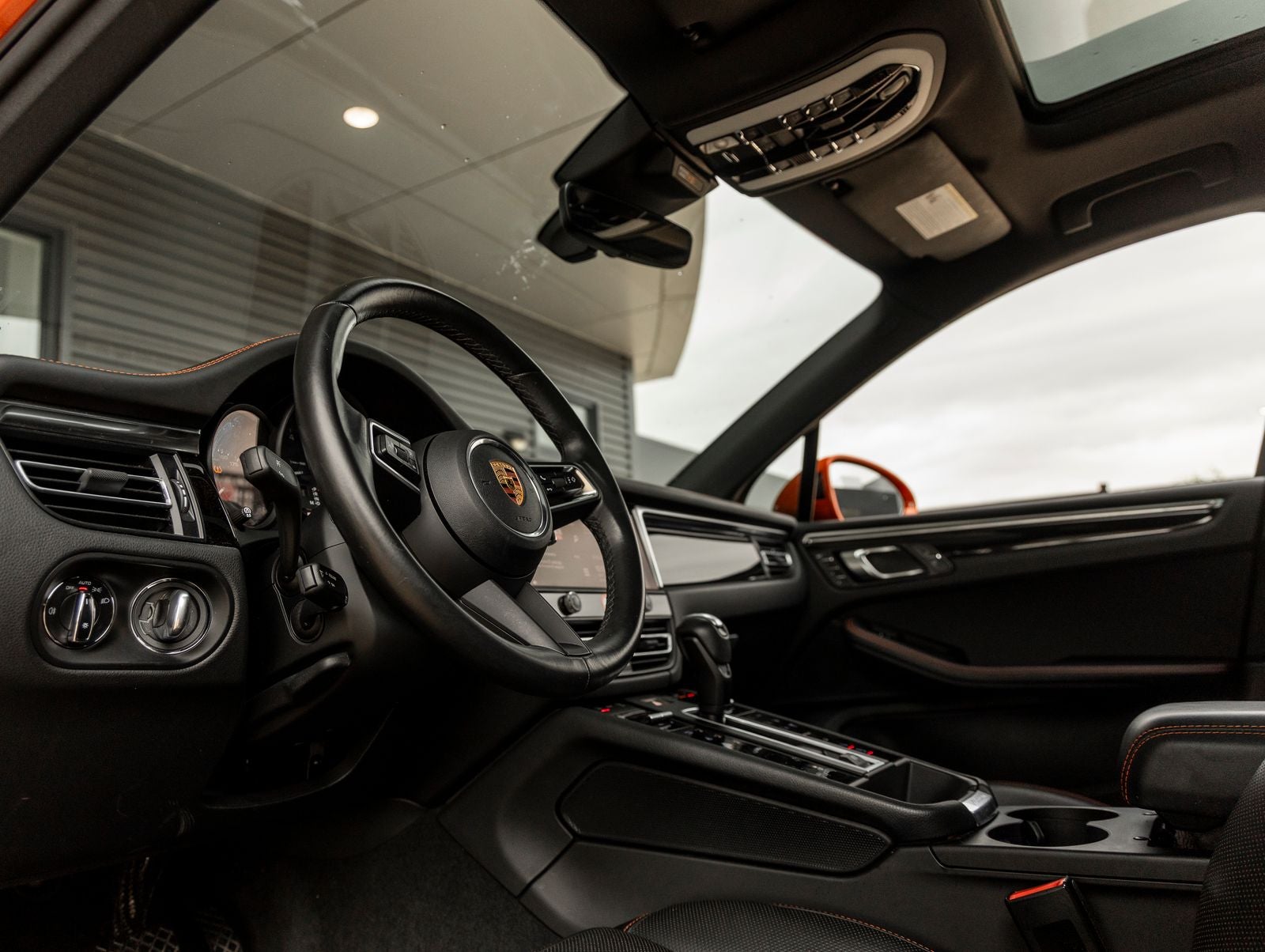 2022 Porsche Macan Macan