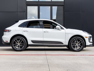 2025 Porsche Macan Macan