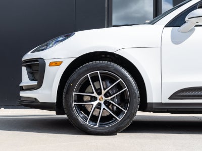 2025 Porsche Macan Macan