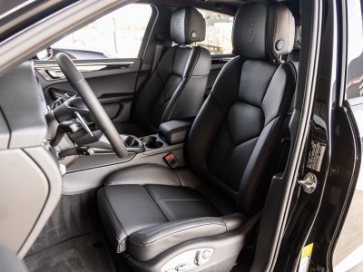 2025 Porsche Macan Macan