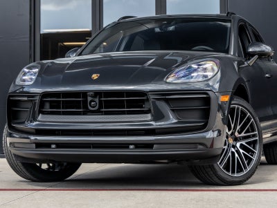 2026 Porsche Macan Macan