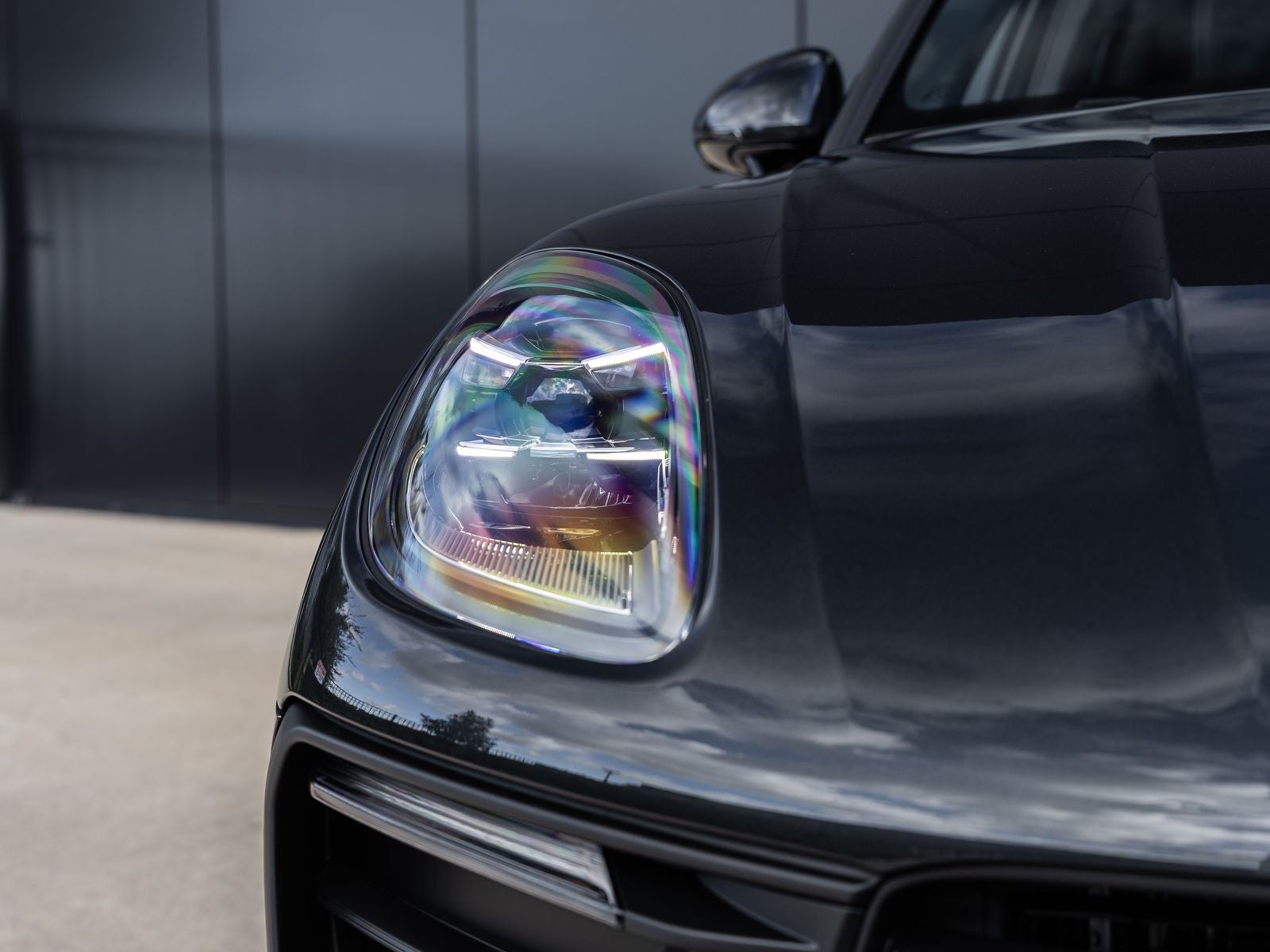 2026 Porsche Macan AWD