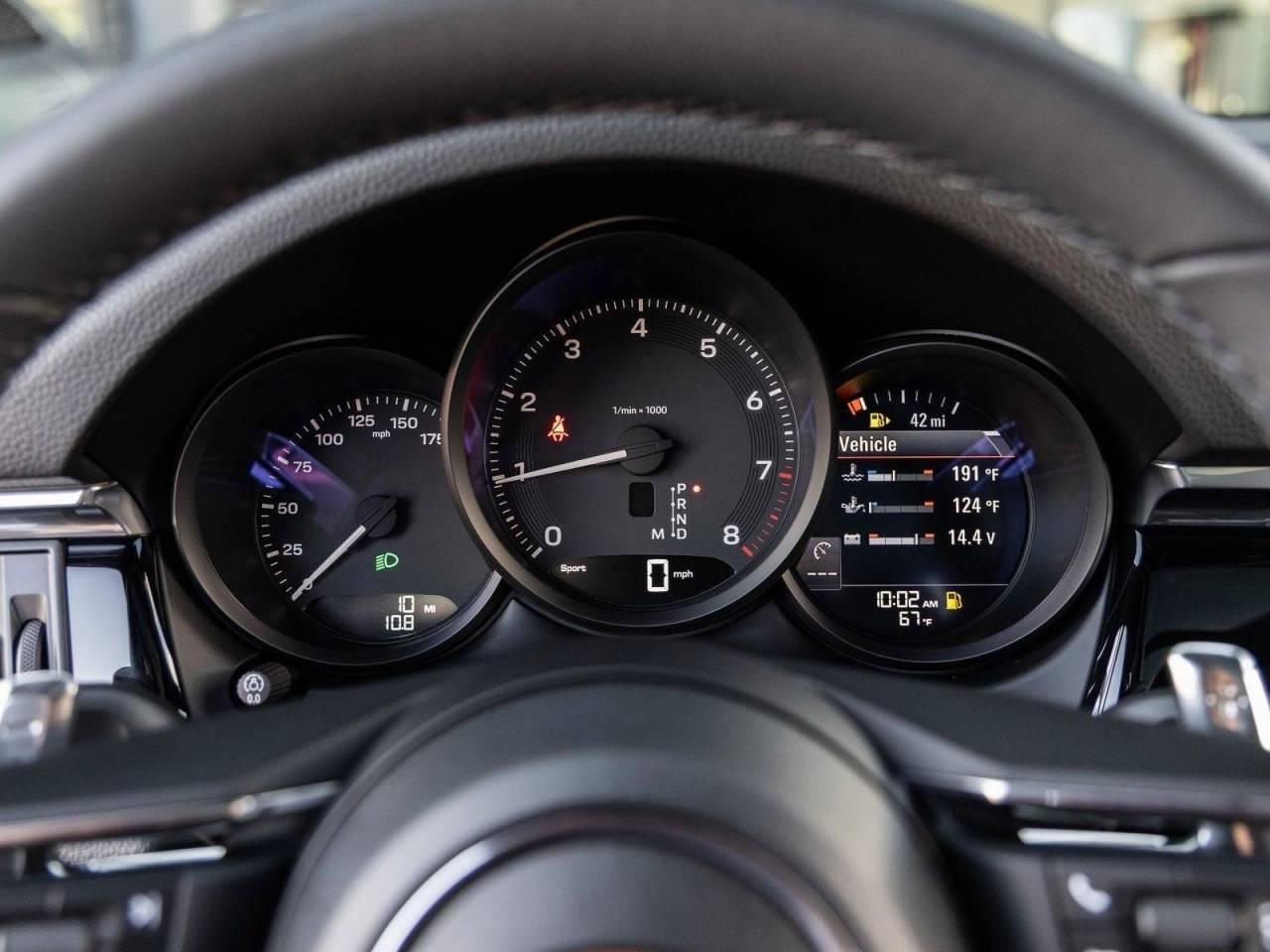 2026 Porsche Macan AWD