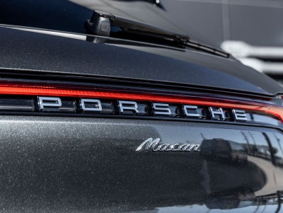 2026 Porsche Macan Macan