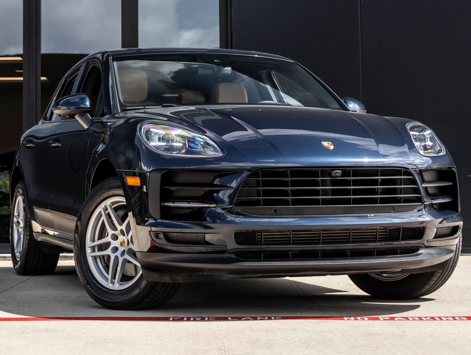 2021 Porsche Macan Macan