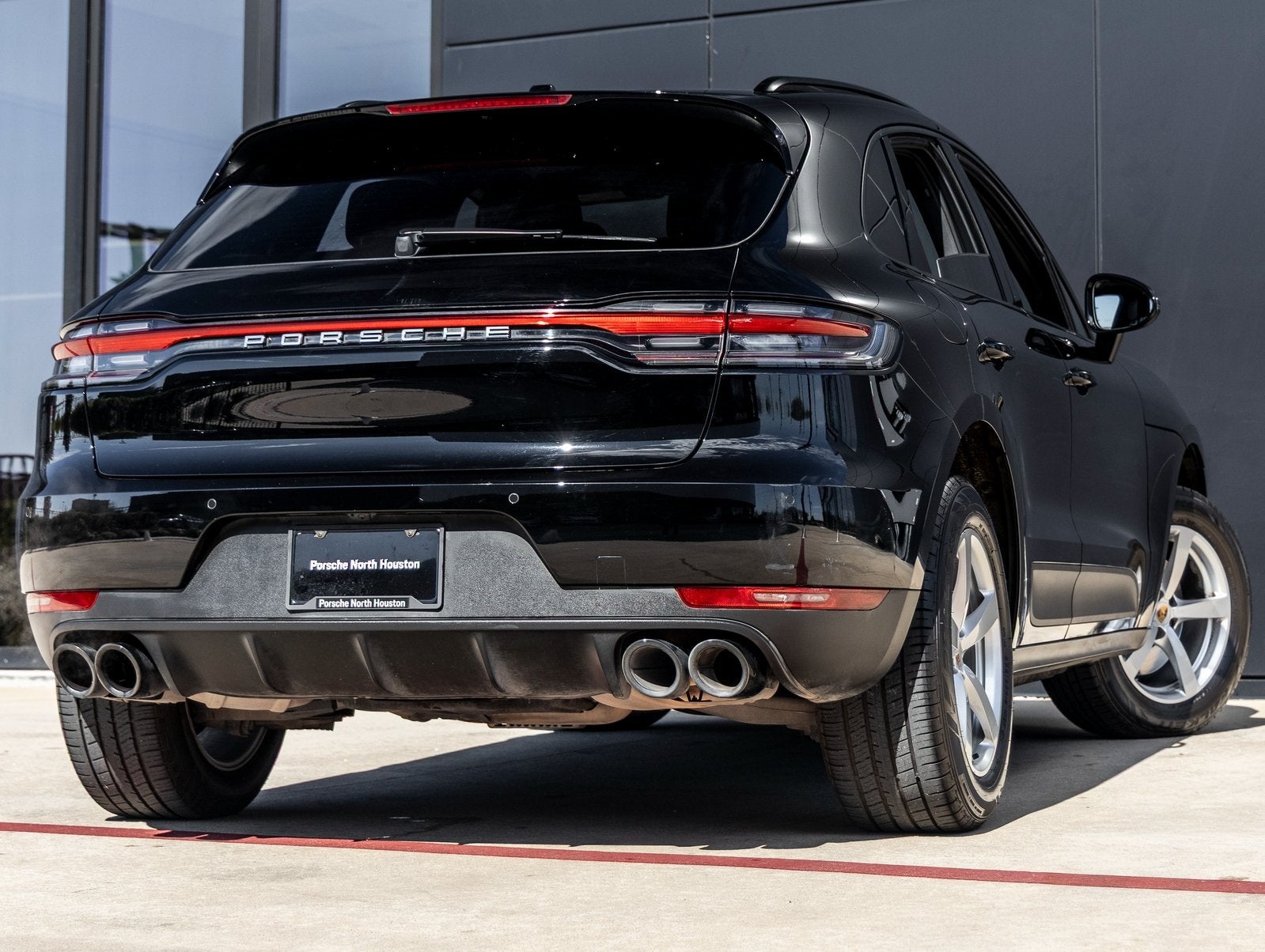 2021 Porsche Macan Macan