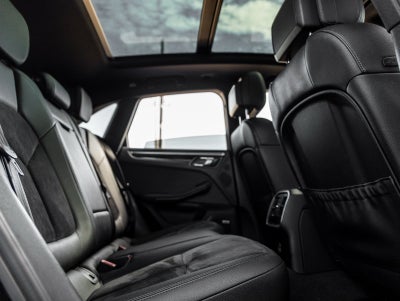 2021 Porsche Macan Macan