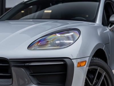 2023 Porsche Macan Macan T (MY23)