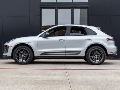 2023 Porsche Macan Macan T (MY23)