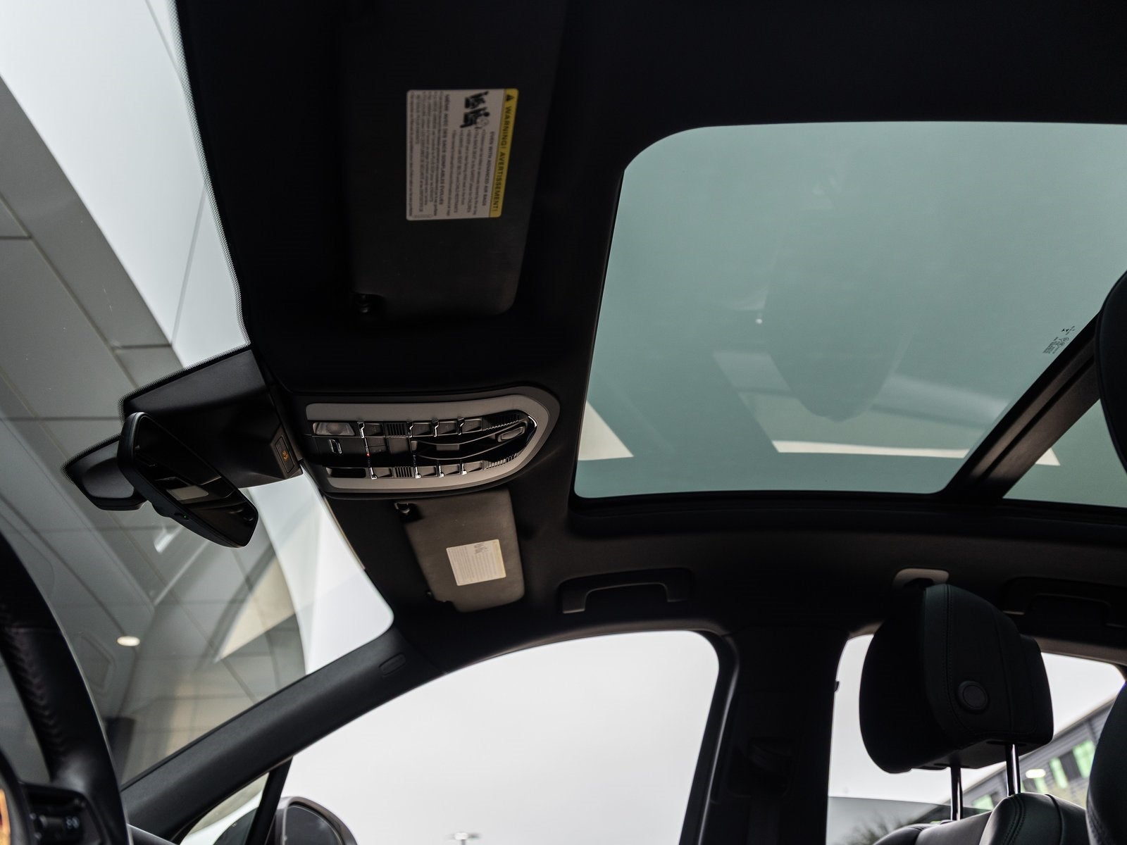 2023 Porsche Macan Macan T (MY23)