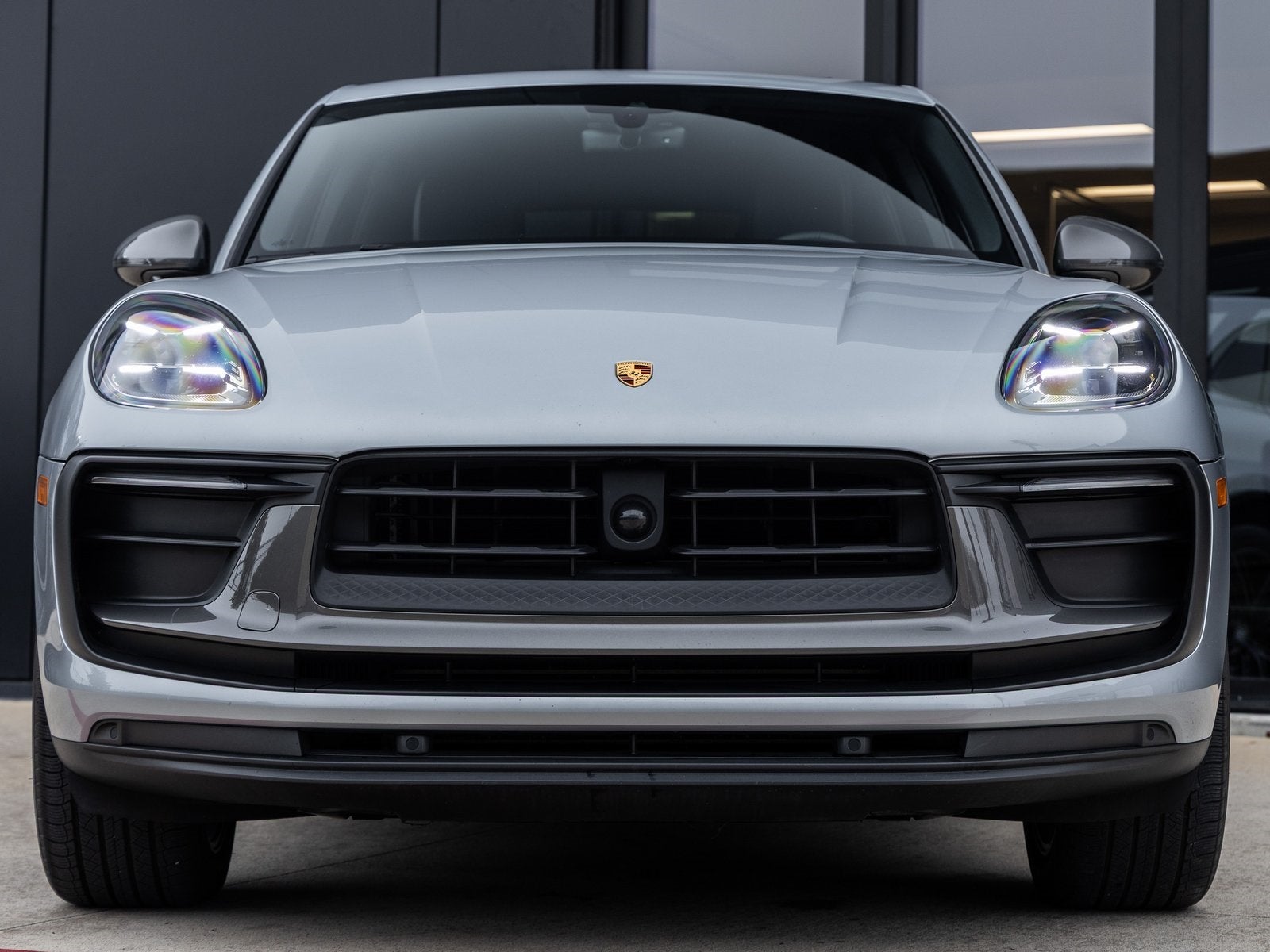 2023 Porsche Macan Macan T (MY23)