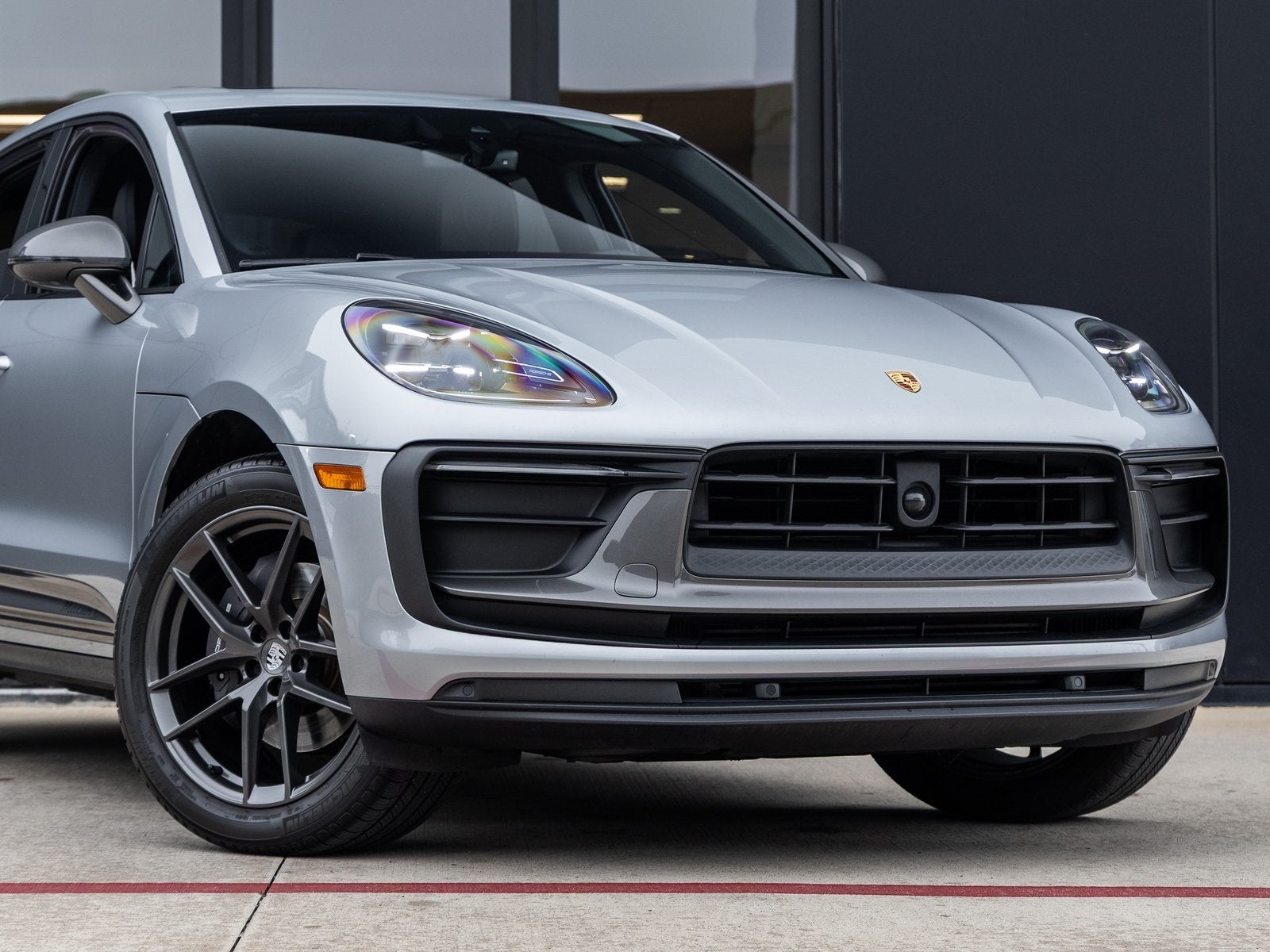 2023 Porsche Macan Macan T (MY23)