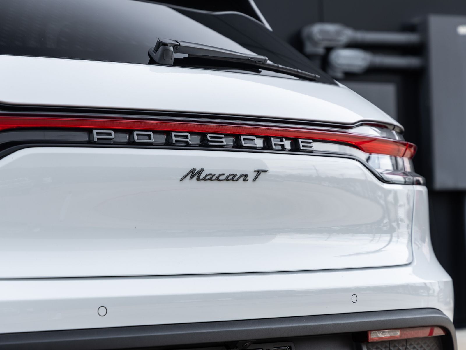 2023 Porsche Macan T