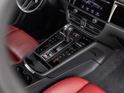 2023 Porsche Macan T
