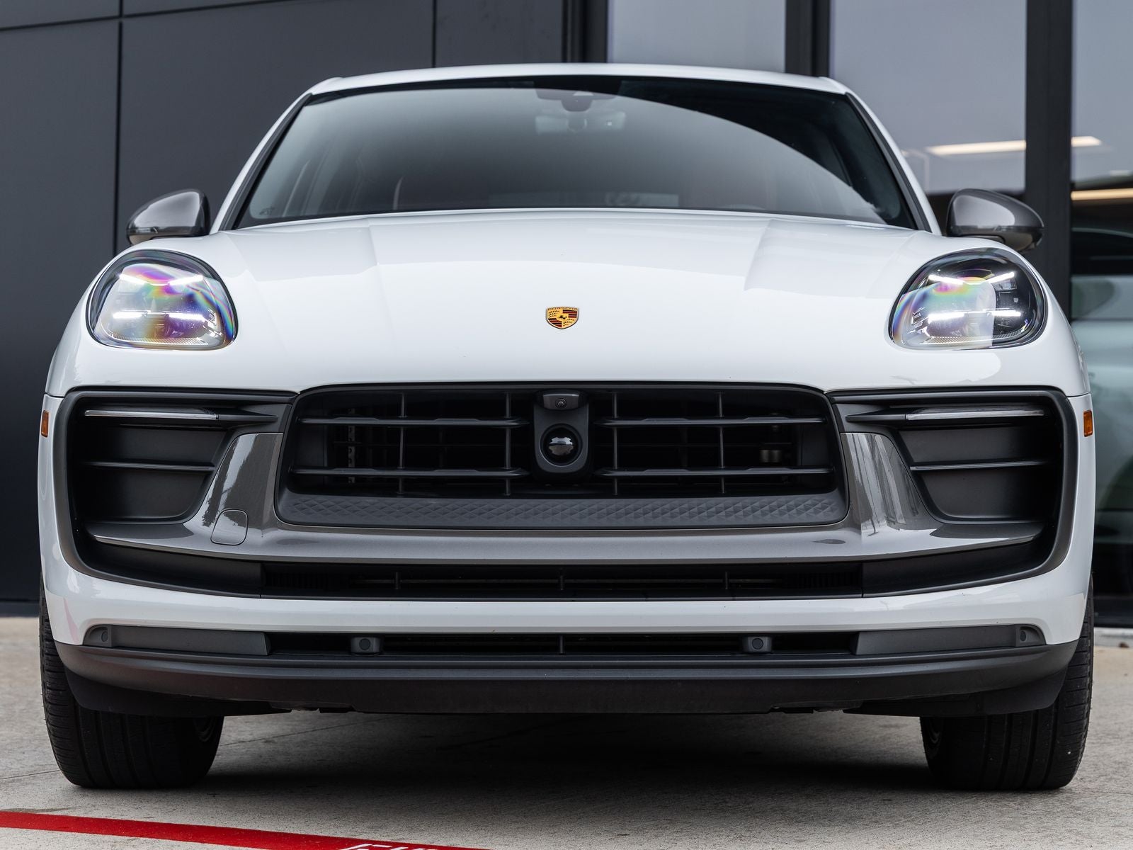 2023 Porsche Macan T
