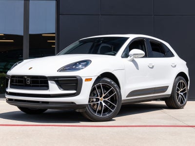 2026 Porsche Macan AWD
