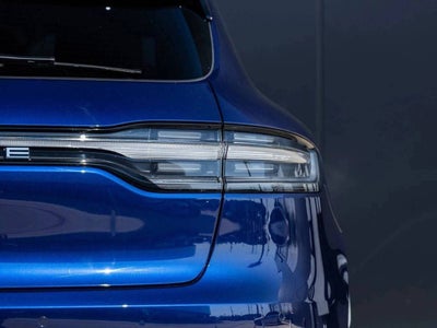 2026 Porsche Macan AWD