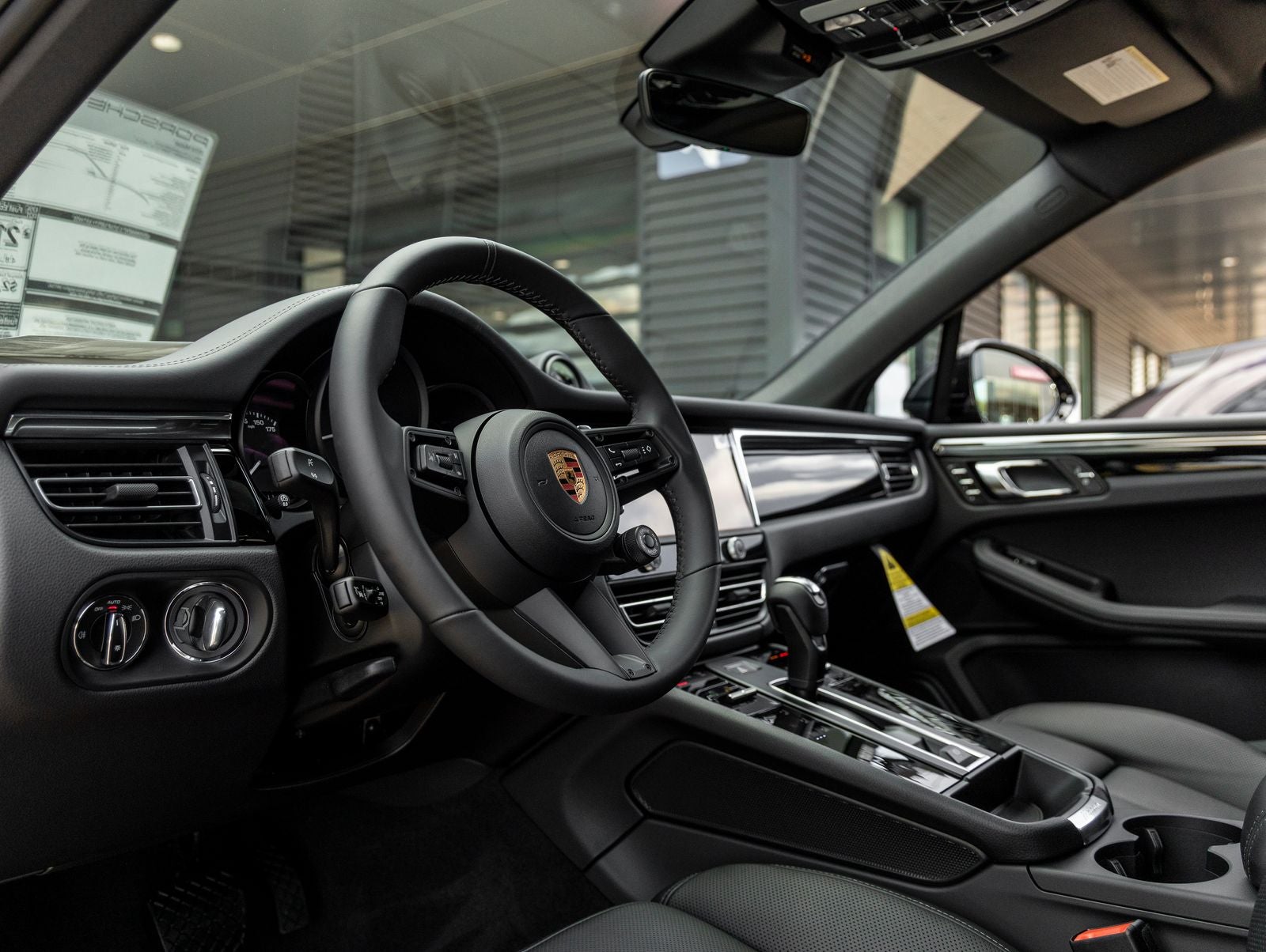 2026 Porsche Macan AWD