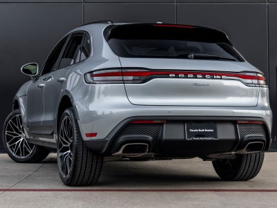 2026 Porsche Macan AWD